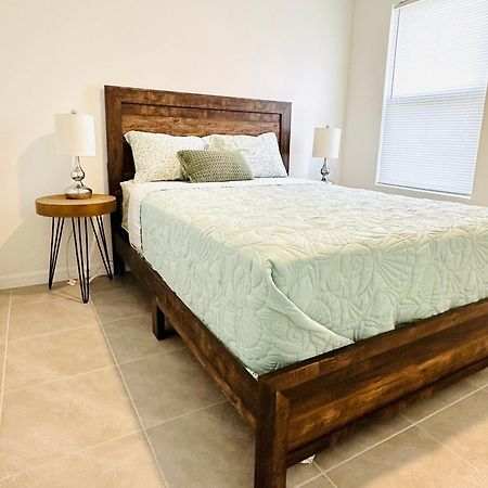 Escape Getaway Suite Port St. Lucie Bagian luar foto